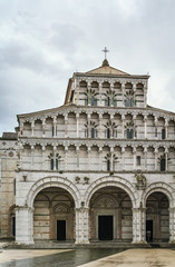 Fototapeta na wymiar Lucca Cathedral, Italy