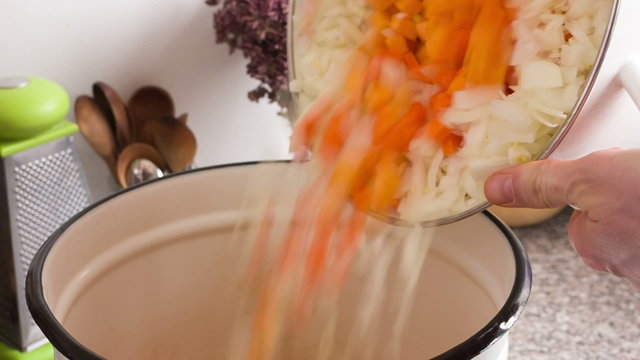 cooking vegetable stew 