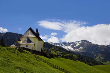 Fototapeta na wymiar Südtirol- Impressionen, Kirche in Ridnaun