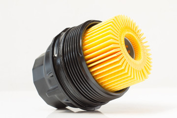 engine oil filter with plastic housing