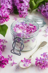 Obraz na płótnie Canvas aromatic lilac sugar on jar