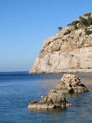 Fototapeta na wymiar Grèce - Ile de Rhodes - Anthony Quinn Bay et ses rochers