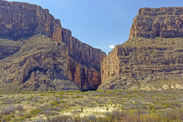 Fototapeta na wymiar Narrow Canyon in a Desert Escarpment