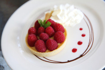 raspberry tart