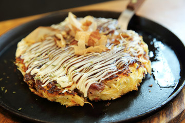 Japanese food okonomiyaki , Japanese pizza