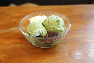 Green tea ice cream