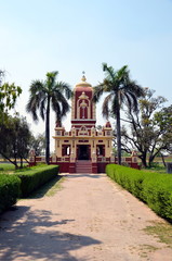 Obraz premium Old Hindu temple in Kushinagar, India 