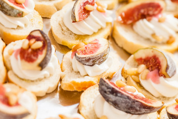 canape with cream cheese and fig