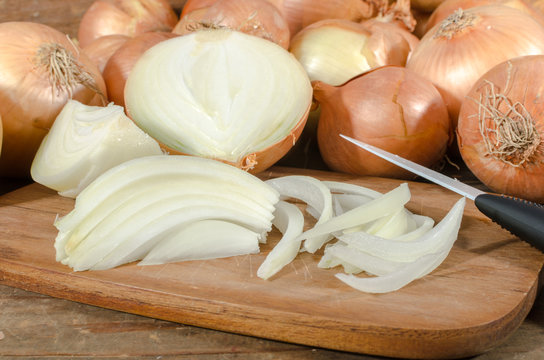 Fresh sliced and whole onions