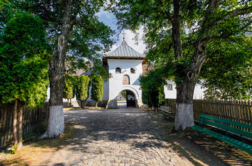 Fototapeta premium Old orthodox monastery from Polovragi