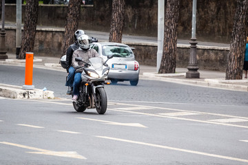 c1011b bikers in the city