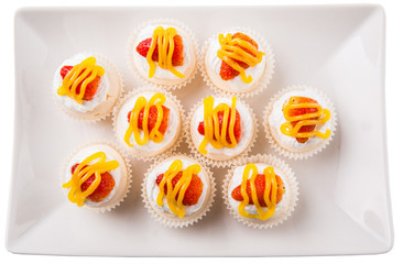 Mini pavlova with strawberry topping