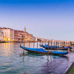 Obraz na płótnie Canvas Gondoles à Venise
