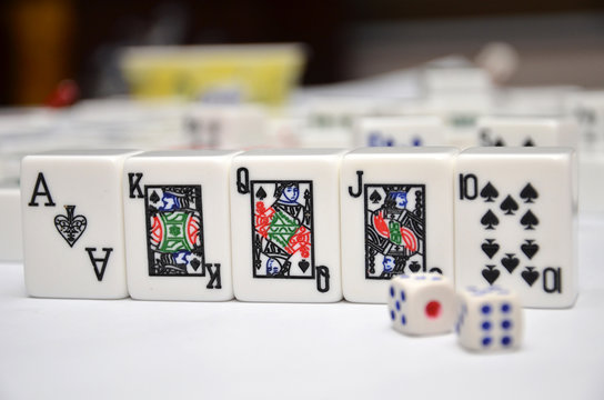 Mahjong set with royal flush