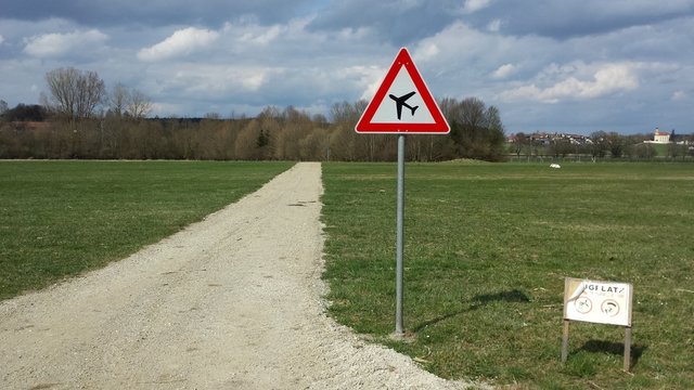 instant flugplatz schild I