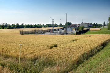 Centrale nella campagna