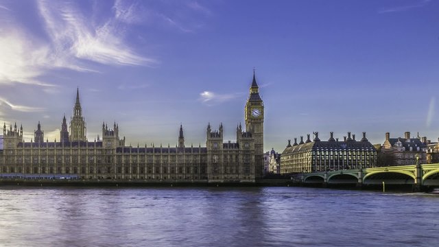 Timelapse view of the House of Parliament and the Big Ben in London