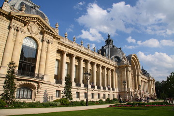 Fototapeta na wymiar Petit Palais in Paris