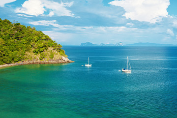 Obraz premium Yacht in the Sea