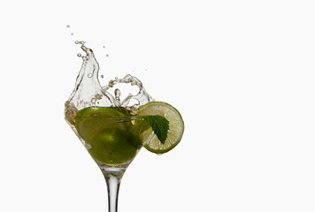 Fototapeta na wymiar Mojito cocktail splash