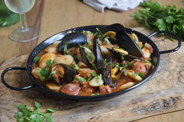 Mussel and bean stew