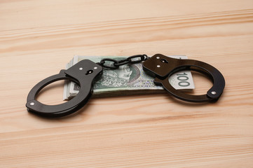 Kajdanki i banknoty