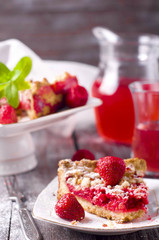 tart with ripe strawberries