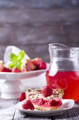 tart with ripe strawberries