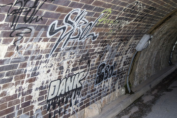 Tunnel