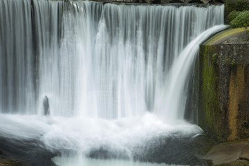 Fototapeta na wymiar Falls in mountains