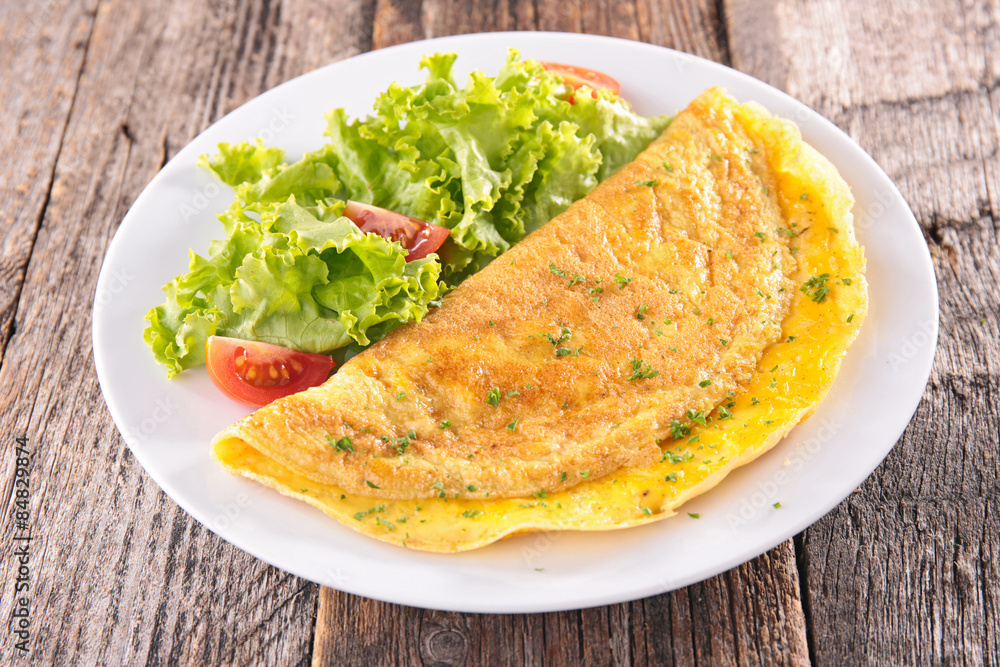 Wall mural omelet and salad - Wall murals