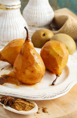 Pears with cinnamon