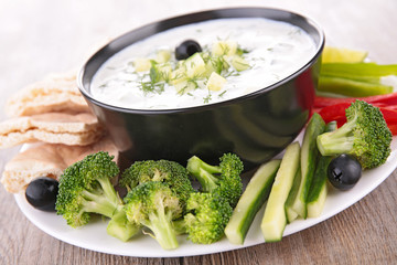 vegetable and dip