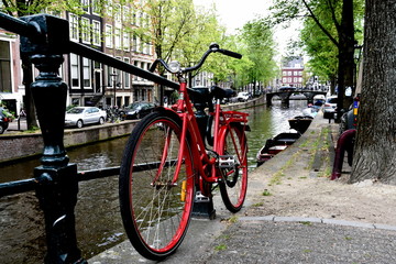 Fototapeta premium Red Bike in Amsterdam