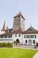 Fototapeta na wymiar Spiez, Stadt, Schloss Spiez, Schloss, Schlosskirche, Thunersee, See, Alpen, Schweiz