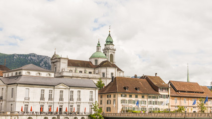 Fototapeta na wymiar Solothurn, Stadt, Altstadt, historische Kathedrale, St. Ursen-Kathedrale, Jura Schweiz