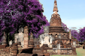 technicolor old temple ancient wat in kamphaeng phet