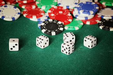 card poker casino chips