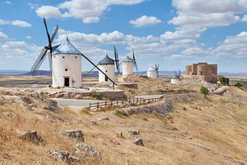 Papier Peint photo autocollant Moulins Célèbres moulins à vent de Consuegra, province de Tolède, Espagne
