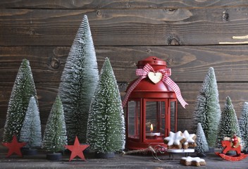 Weihnachtshintergrund - Laterne im Wald