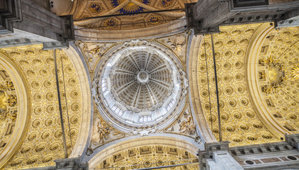 Como Cathedral: interior view of the dome