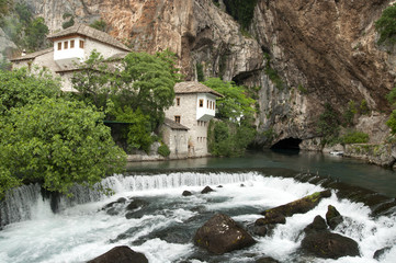 Fototapeta na wymiar Source of Buna river near the monastery of Blagaj