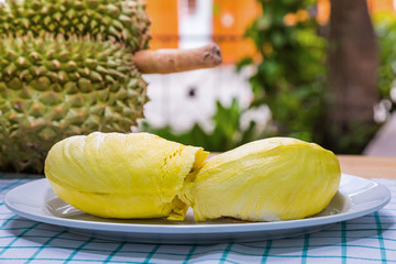 Mon Thong durian