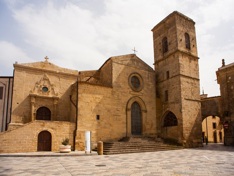San Leone Basilica, Assoro