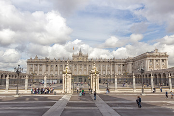 Fototapeta premium The Royal Palace in Madrid, Spain