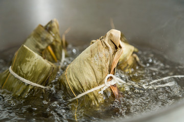 Zongzi in a wok