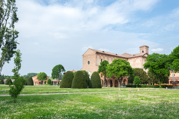 Fototapeta na wymiar Certosa of Ferrara, the ancient graveyard of the city
