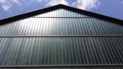 Fassadenverkleidung aus Glas
