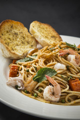 Spaghetti with mussels