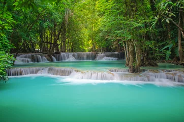 Poster Tiefer Wald Wasserfall, Huay Mae Khamin, Kanchanaburi, Thailand? © kwanchaift